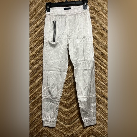 RtA Women's Finn Cropped White Jogger Pants,Zipper Pocket,XS,Great Condition - Picture 1 of 7